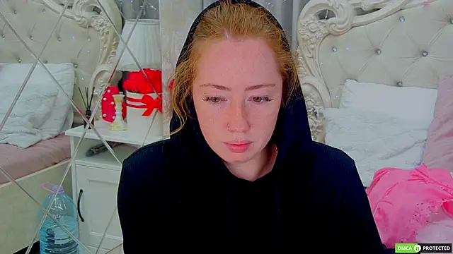 Snapshot of TinaBrook chatting on 9, 9, 2025 TinaBrook online show from 9, 9, 2025