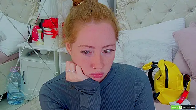 Snapshot of TinaBrook chatting on 12, 9, 2025 TinaBrook online show from 12, 9, 2025