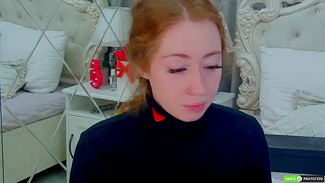 Snapshot of TinaBrook chatting on 4, 12, 2025 TinaBrook online show from 4, 12, 2025