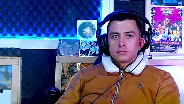 Snapshot of Darko0717 chatting on 15, 3, 2025 Darko0717 online show from 15, 3, 2025