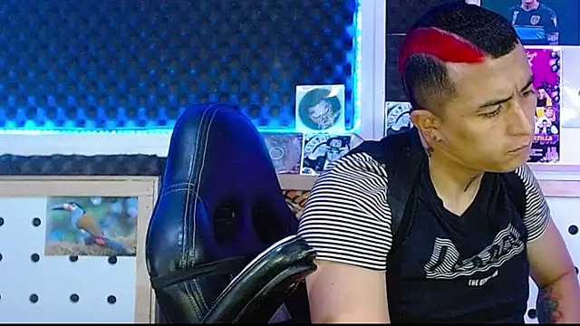 Snapshot of Darko0717 chatting on 21, 3, 2025 Darko0717 online show from 21, 3, 2025