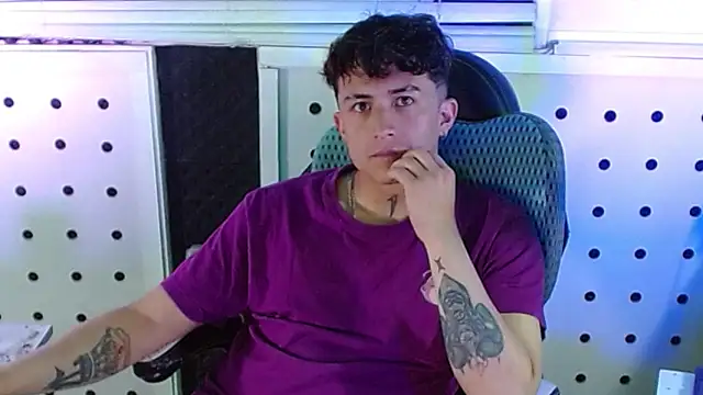 Snapshot of Darko0717 chatting on 16, 9, 2025 Darko0717 online show from 16, 9, 2025