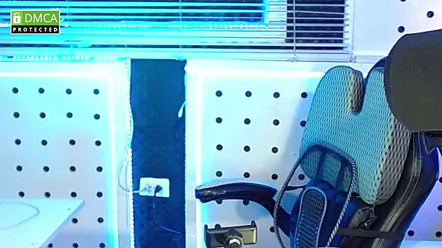 Snapshot of Darko0717 chatting on 13, 10, 2025 Darko0717 online show from 13, 10, 2025