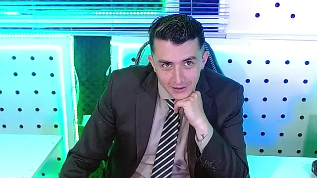 Snapshot of Darko0717 chatting on 15, 11, 2025 Darko0717 online show from 15, 11, 2025