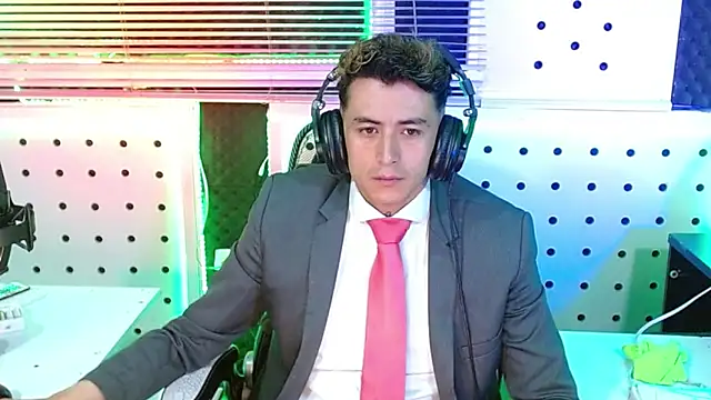 Snapshot of Darko0717 chatting on 22, 11, 2025 Darko0717 online show from 22, 11, 2025