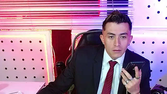 Snapshot of Darko0717 chatting on 28, 11, 2025 Darko0717 online show from 28, 11, 2025