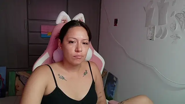 MommyMiaWs online show from 24, 7, 2026