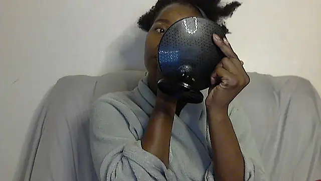 sluttylaura21 online show from 18, 3, 2025