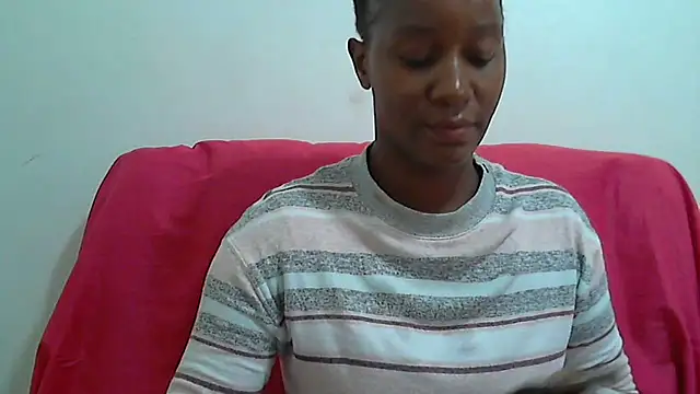 sluttylaura21 online show from 18, 3, 2025