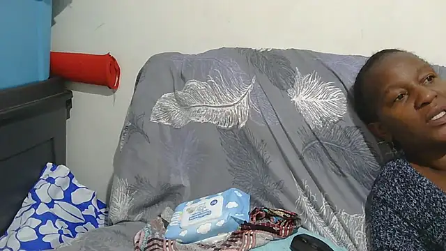 sluttylaura21 online show from 3, 12, 2025