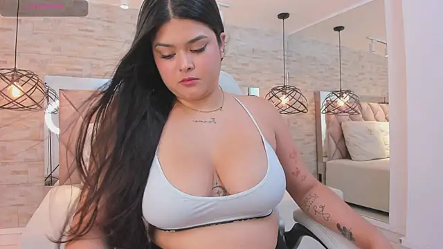 Snapshot of im_mou_ chatting on 3, 3, 2025 im mou online show from 3, 3, 2025