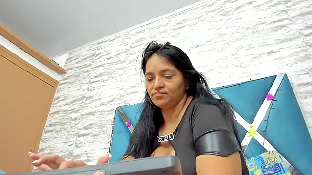 veronica salas online show from 23, 12, 2024