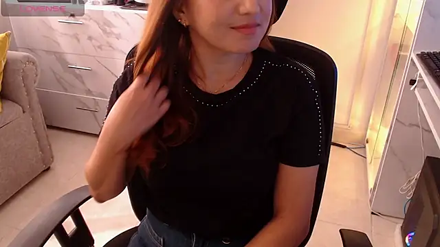 Angela smile online show from 14, 12, 2024