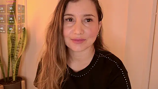 Snapshot of Angela_smile chatting on 26, 5, 2026 Angela smile online show from 26, 5, 2026