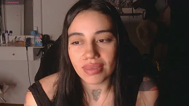 Snapshot of val_bardot chatting on 19, 5, 2026 val bardot online show from 19, 5, 2026