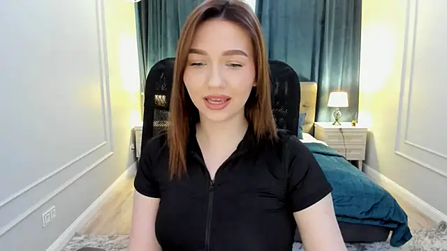 Snapshot of GracefulLook chatting on 6, 3, 2025 GracefulLook online show from 6, 3, 2025