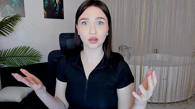 Snapshot of GracefulLook chatting on 9, 3, 2025 GracefulLook online show from 9, 3, 2025