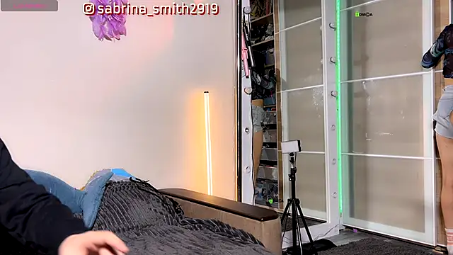 Snapshot of sabrinasmith23 chatting on 25, 9, 2025 sabrinasmith23 online show from 25, 9, 2025