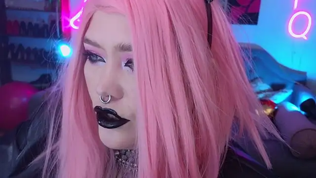 Snapshot of wickedxqueen chatting on 14, 12, 2024 wickedxqueen online show from 14, 12, 2024