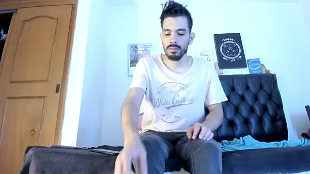 JohanyLatino online show from 12, 1, 2025