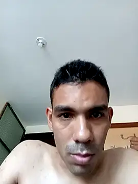 JohanyLatino online show from 3, 4, 2026