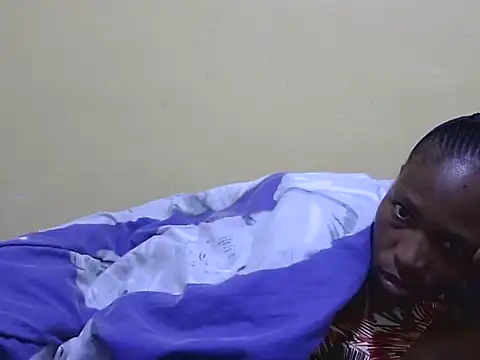 Smillie prety online show from 14, 9, 2025