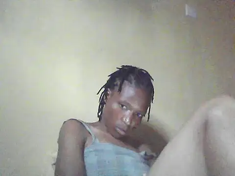 Smillie prety online show from 6, 11, 2025