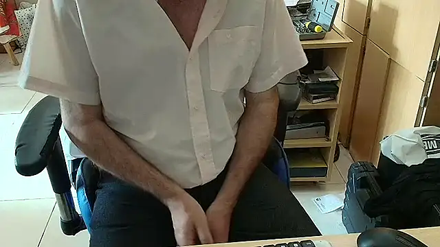 angelgarcia269 online show from 4, 4, 2026