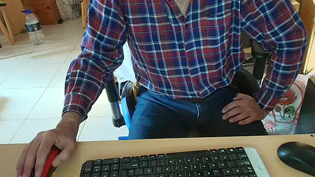 Snapshot of angelgarcia269 chatting on 3, 6, 2026 angelgarcia269 online show from 3, 6, 2026