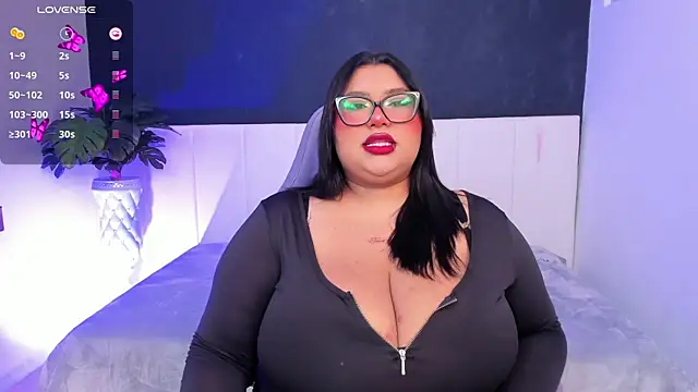 Snapshot of tifanny_bigboobs11 chatting on 18, 6, 2026 tifanny bigboobs11 online show from 18, 6, 2026