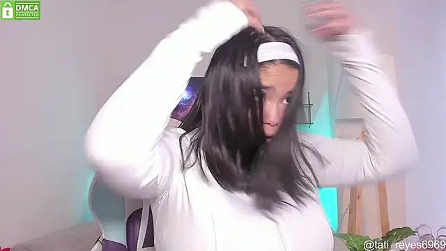 tati reyess online show from 26, 9, 2025