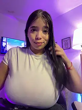 tati reyess online show from 19, 4, 2026