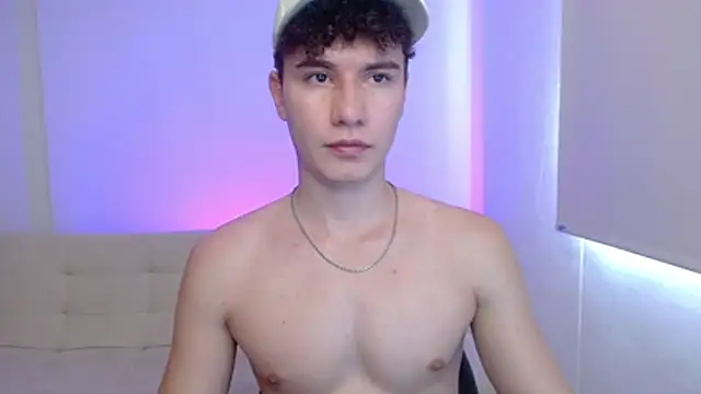 Snapshot of adrian_morelly chatting on 31, 5, 2026 adrian morelly online show from 31, 5, 2026