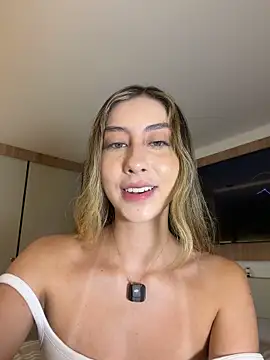 Snapshot of lua_ferch__ chatting on 17, 5, 2026 lua ferch online show from 17, 5, 2026