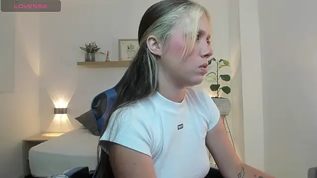 Snapshot of nataly_rodri chatting on 14, 5, 2026 nataly rodri online show from 14, 5, 2026