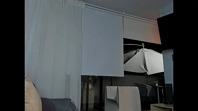 Snapshot of GarciaMilu chatting on 12, 1, 2025 GarciaMilu online show from 12, 1, 2025