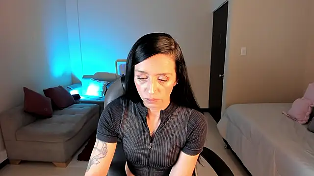 Kristen Garner online show from 7, 2, 2026