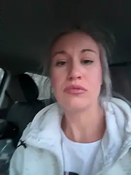 Snapshot of Dina-Light chatting on 22, 3, 2025 Dina-Light online show from 22, 3, 2025