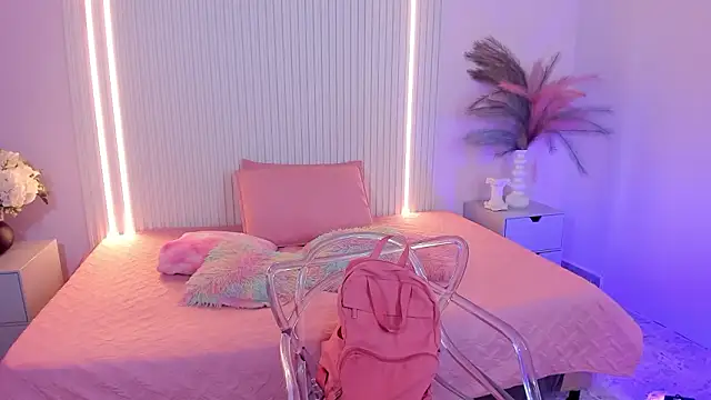 EmilyEvans7 online show from 13, 2, 2026