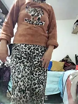 Snapshot of lolo890 chatting on 22, 12, 2025 lolo890 online show from 22, 12, 2025