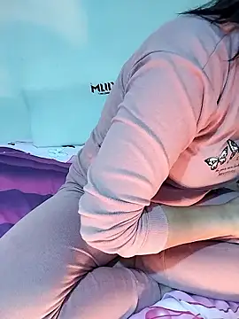 Snapshot of lolo890 chatting on 8, 1, 2026 lolo890 online show from 8, 1, 2026