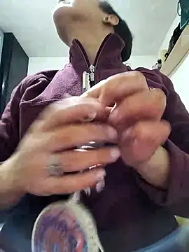 Snapshot of lolo890 chatting on 2, 2, 2026 lolo890 online show from 2, 2, 2026