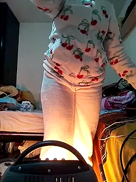 Snapshot of lolo890 chatting on 7, 2, 2026 lolo890 online show from 7, 2, 2026