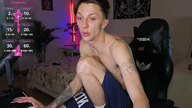 Snapshot of Tima_Lexikov_ chatting on 5, 1, 2025 Tima Lexikov online show from 5, 1, 2025