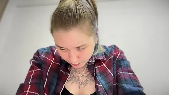 Snapshot of Isabel-Bailey chatting on 3, 10, 2025 Isabel-Bailey online show from 3, 10, 2025