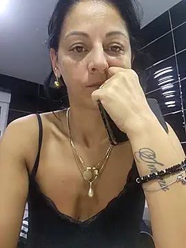 bruneta sexy23 online show from 26, 9, 2025