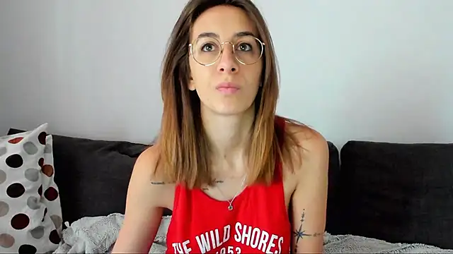 DesireMore90 online show from 5, 3, 2025