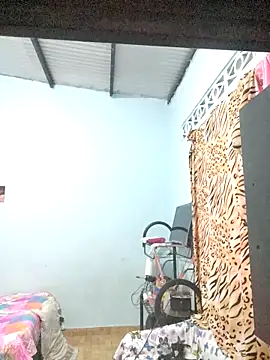 Snapshot of Bellota_22_Fuckme chatting on 14, 11, 2025 Bellota 22 Fuckme online show from 14, 11, 2025