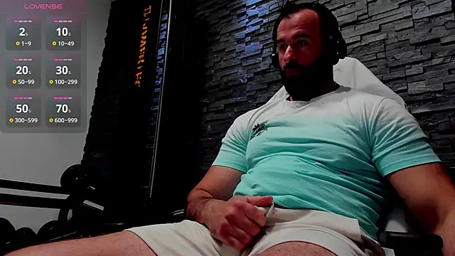 Snapshot of David_Big_Daddy chatting on 4, 5, 2026 David Big Daddy online show from 4, 5, 2026