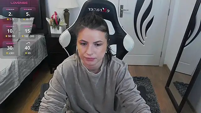 AmyPure  online show from 22, 4, 2026